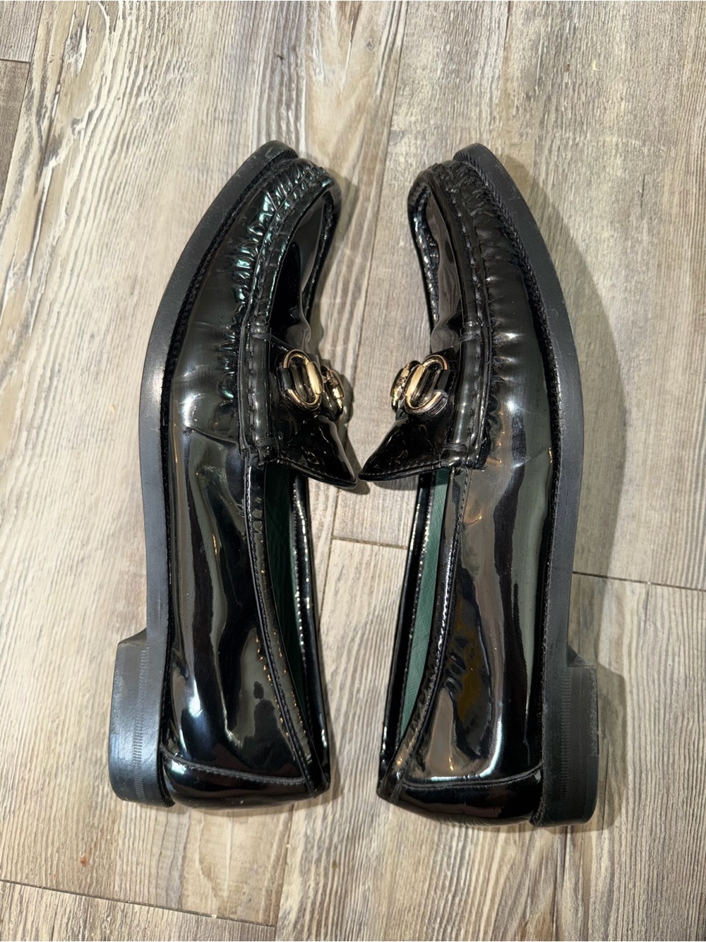 Gucci Black Patent Leather Loafers with Gold Horsebit - Picture 3 of 10